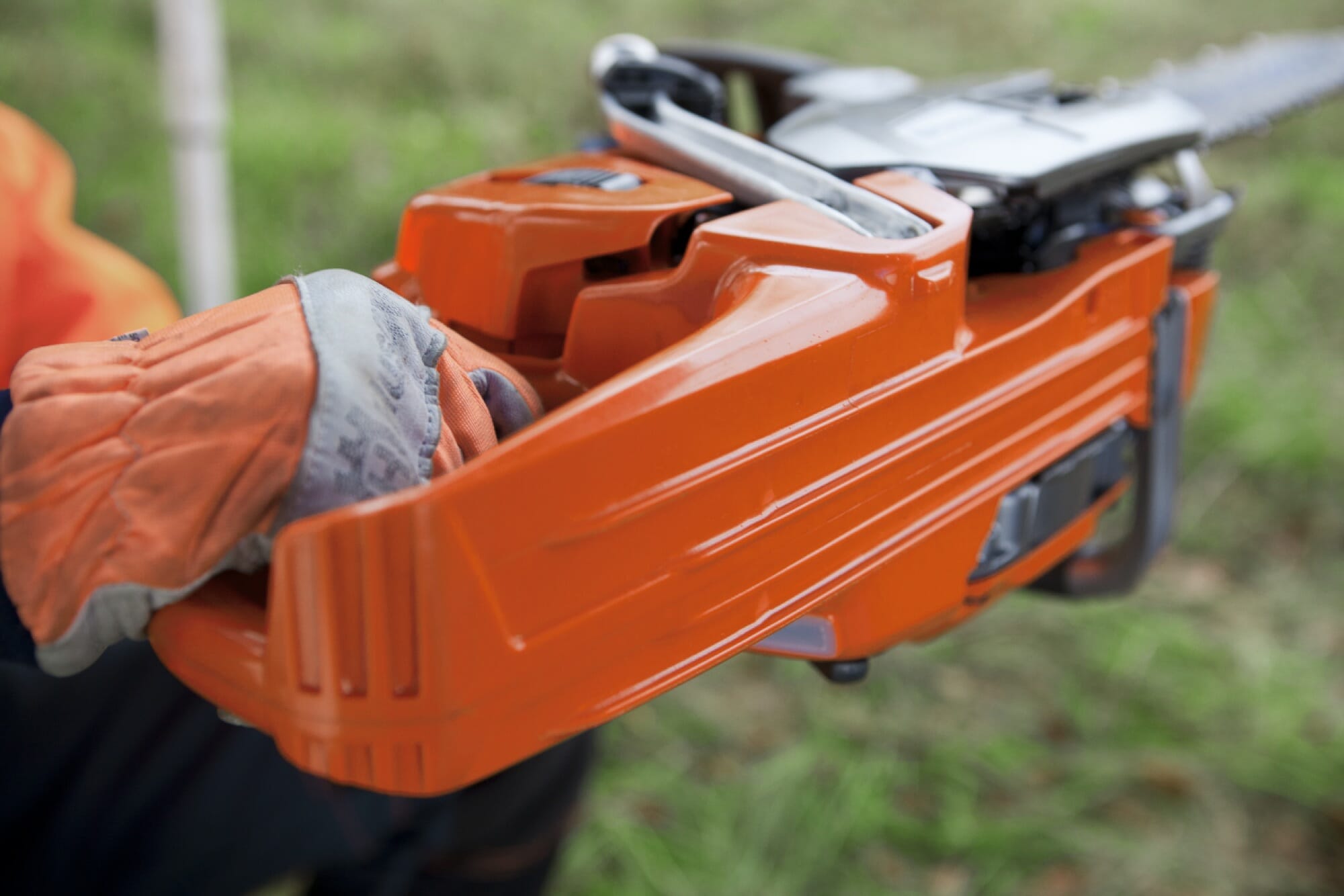 Right-hand guard