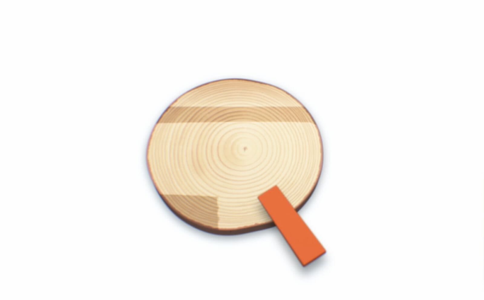 Illustration showing how a wedge is driven in the saw cut straight from behind